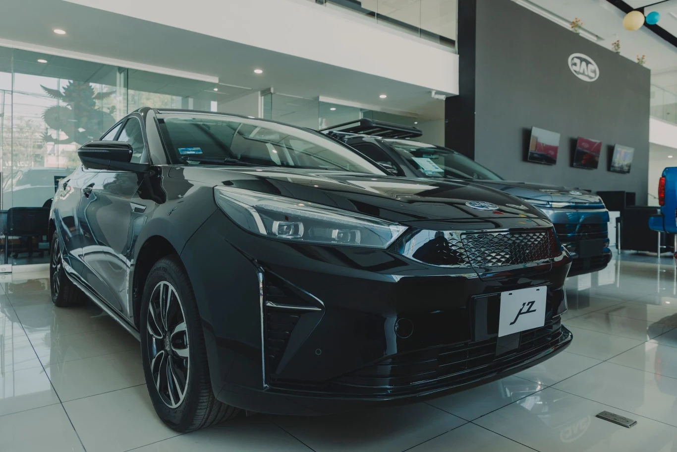 Oprócz najpopularniejszych w Europie SUV-ów, w ofercie pojawią się również sedany, pick-upy i dostawczaki.