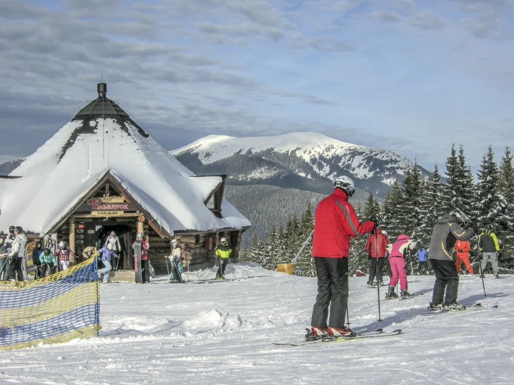 Pracownicy sezonowi poszukiwani. Na chętnych czeka bezpłatne zakwaterowanie