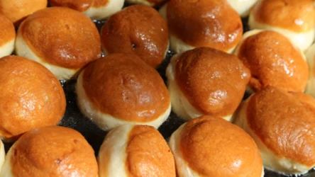Nie tylko na słodko. Wincenty Zawadzkiej staropolskie pączki z mięsem i ich wegańska alternatywa