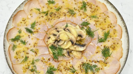 "Obraz miłości", czyli carpaccio z łososiowej polędwicy w wersji Jurka Sobieniaka