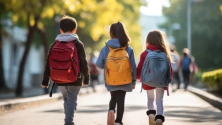 Rządowy program pomocy dzieciom i uczniom to kompleksowe wsparcie dla najmłodszych, którzy ucierpieli na skutek klęsk żywiołowych