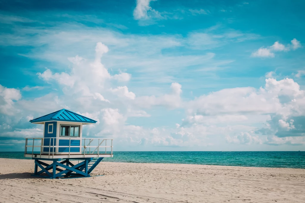 Siesta Beach położona na Florydzie poleca się szczególnie tym, którzy pragną spokoju i chwili wytchnienia 