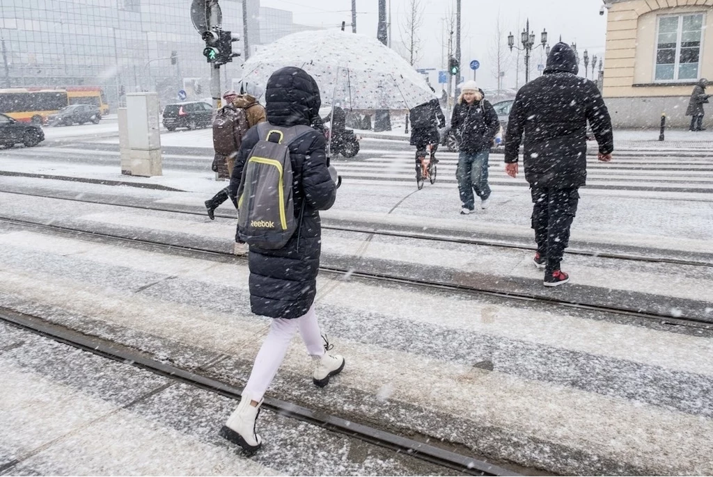 W pierwszy dzień meteorologicznej wiosny prognozowane są opady śniegu