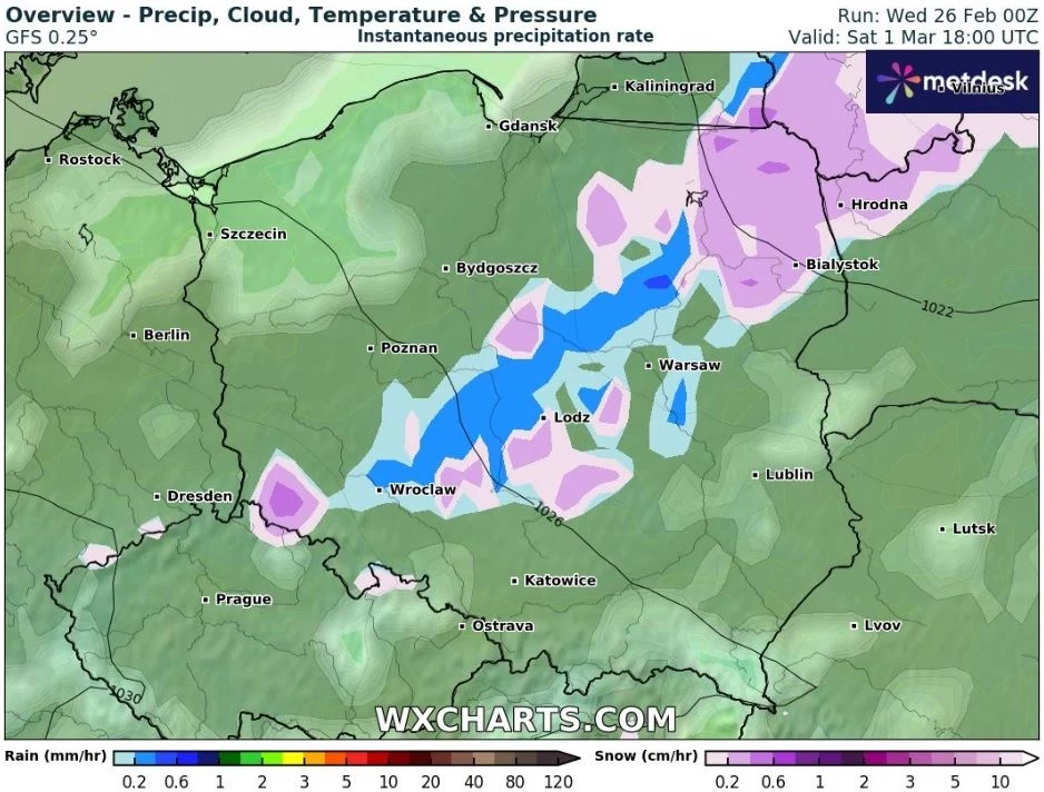 Sobota znowu oznacza nieprzyjemne opady słabego deszczu, a na północnym wschodzie także deszczu ze śniegiem. Lepsza pogoda zapanuje na północnym zachodzie