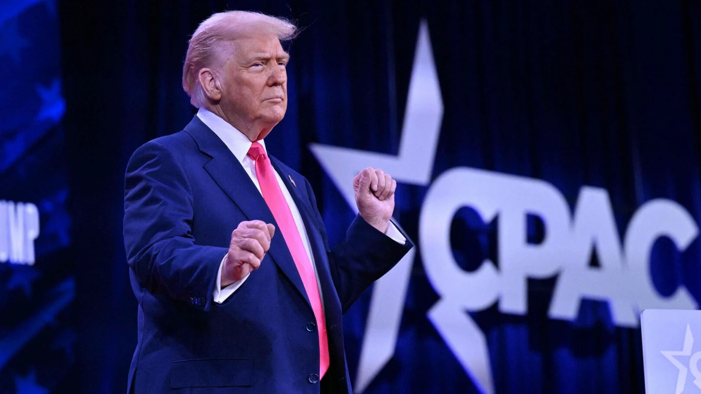 Administracja Donalda Trumpa tnie pieniądze na naukowe granty w USA. Badacze donoszą, że wystarczy słowo "klimat" w opracowaniu, aby stracić dofinansowanie Administracja Donalda Trumpa tnie pieniądze na naukowe granty w USA. Badacze donoszą, że wystarczy słowo "klimat" w opracowaniu, aby stracić dofinansowanie