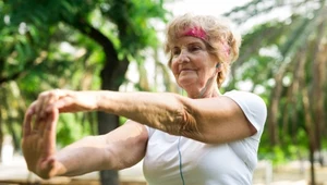 Najlepsze ćwiczenie dla osób 60+. Hamuje starzenie i zapobiega chorobom