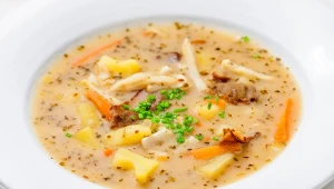 Babcie gotowały, gdy trzeba się było dobrze najeść. Dziś mało kto pamięta o tej zupie 