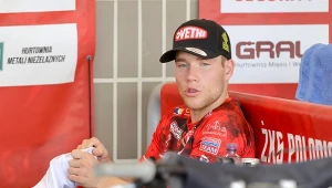 Benjamin Basso w parku maszyn.