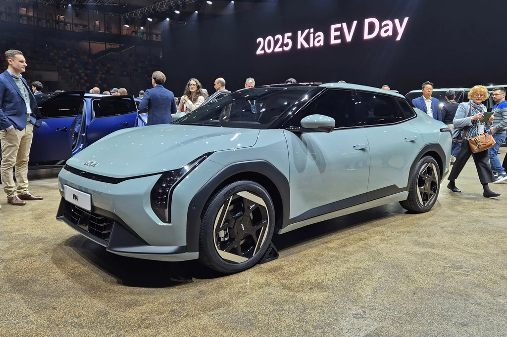 Kia EV4 ma bardzo ciekawą i odważną stylistykę