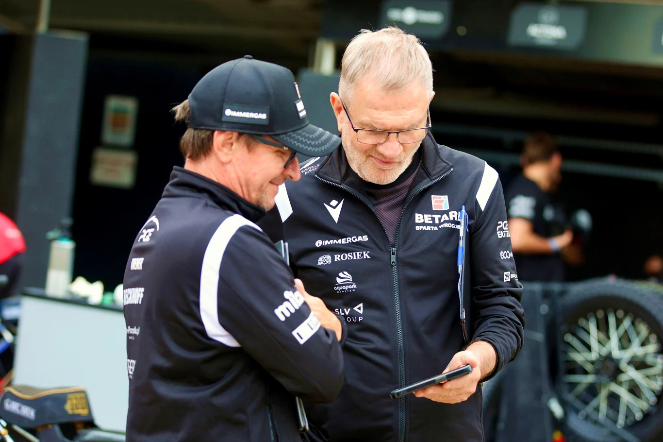 Prezes Sparty Andrzej Rusko z trenerem Dariuszem Śledziem.