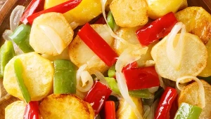 Koleżanka dała mi przepis na ziemniaki hiszpańskiego biedaka. Są tak dobre, że robię co tydzień