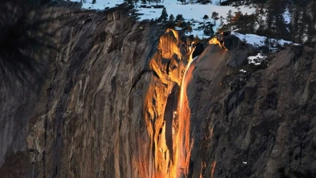 Niepowtarzalne zjawisko w Parku Yosemite. Pojawia się tylko kilka razy w roku