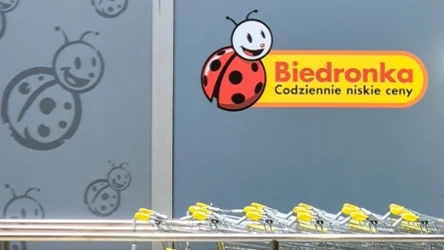 Biedronka codziennie rozdaje inne produkty w gratisie! Sprawdź, co czeka na Ciebie w tym tygodniu!