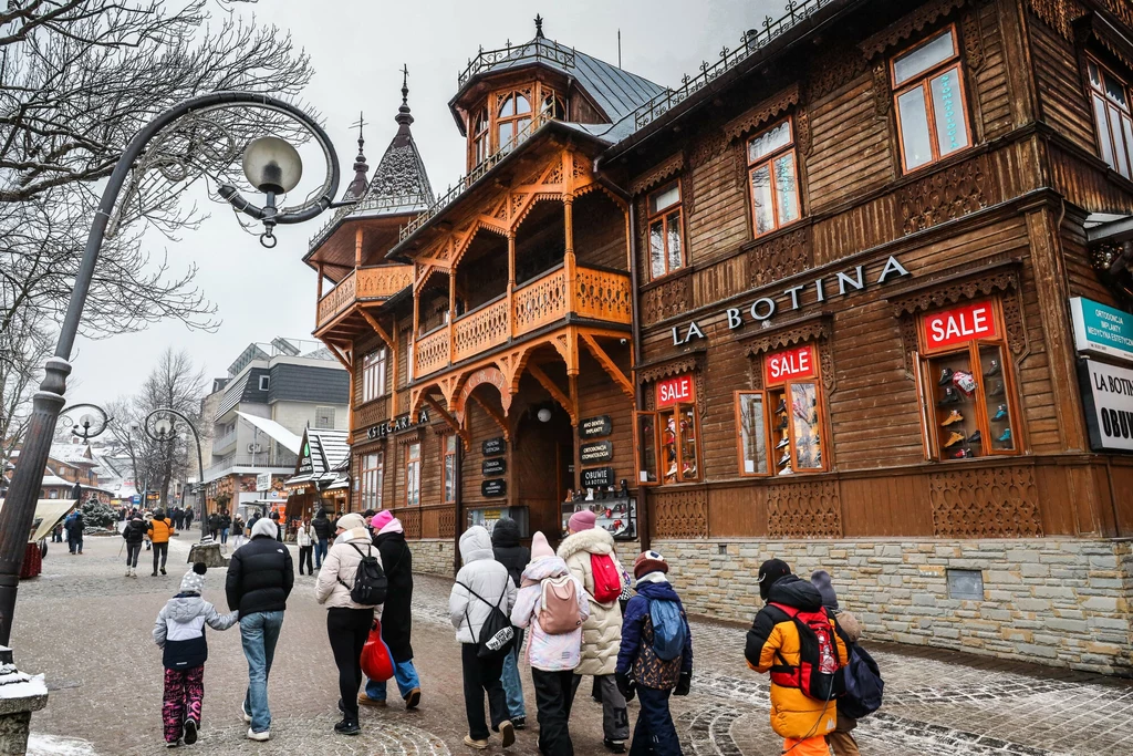 Radni Zakopanego chcą, by powstające inwestycje pasowały do górskiej zabudowy. 
