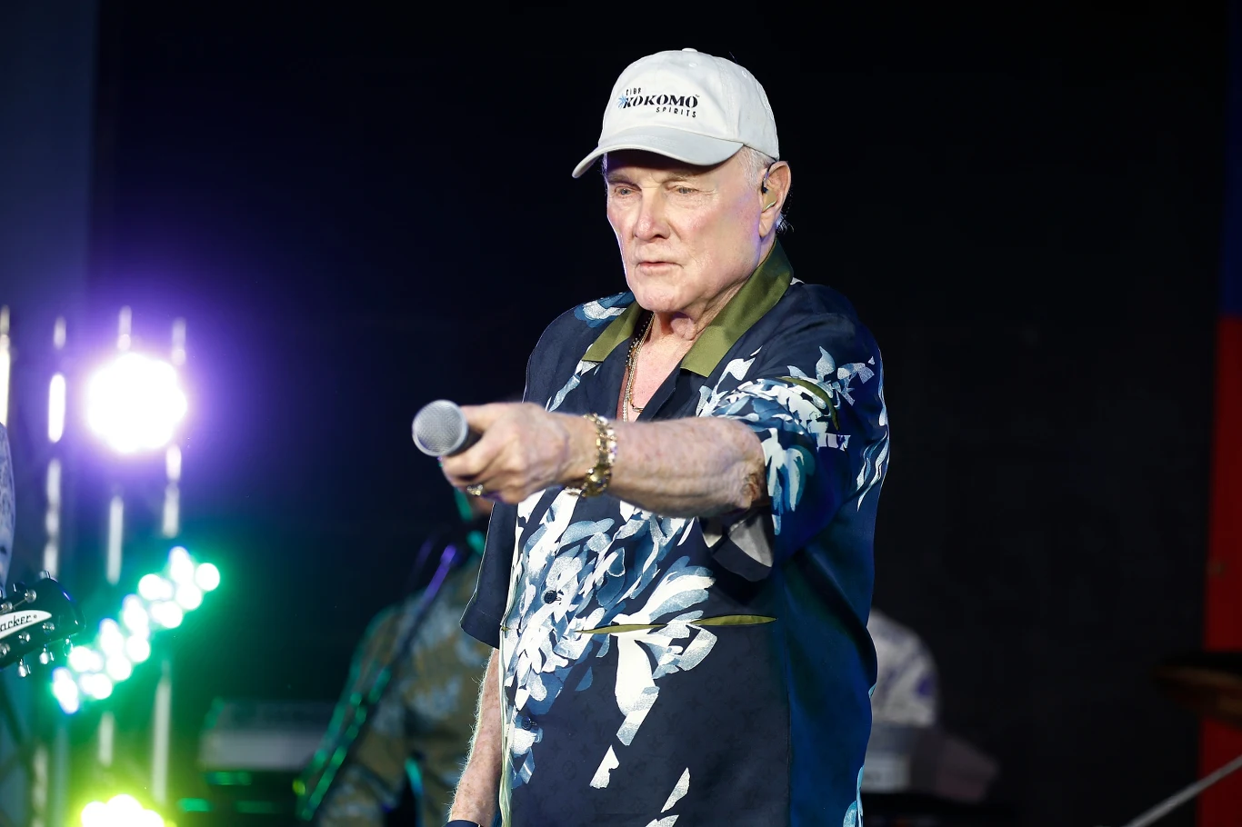 Mike Love stoi na czele the Beach Boys Mike Love stoi na czele the Beach Boys