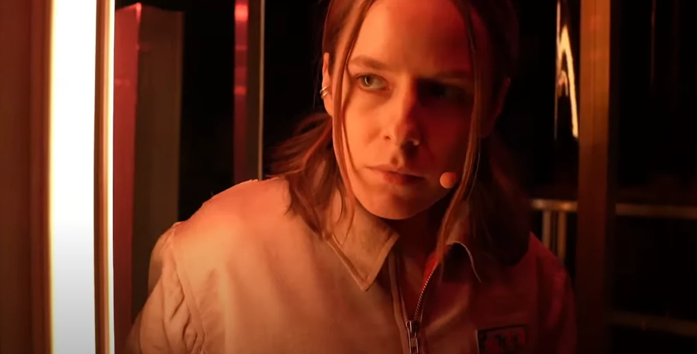 Maja Pankiewicz w spektaklu Łukasza Twarkowskiego "The Emplyees", granym w Teatrze Studio w Warszawie Maja Pankiewicz w spektaklu Łukasza Twarkowskiego "The Emplyees", granym w Teatrze Studio w Warszawie