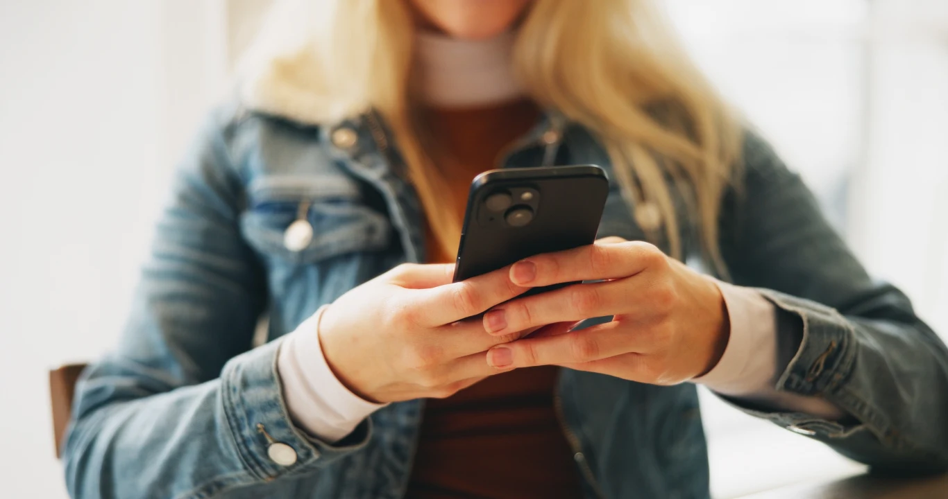 Pokolenie Z czuje się rozczarowane aplikacjami randkowymi Zapomnij o Tinderze! Z kim umówi cię nowa aplikacja randkowa?