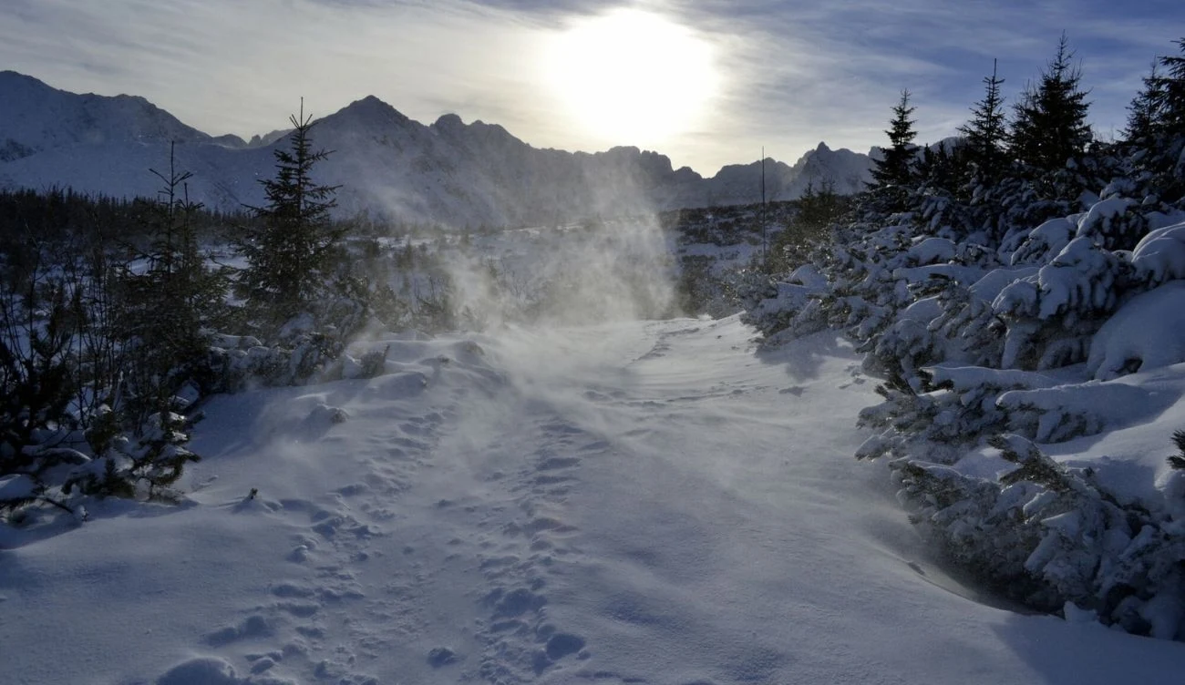 Widok na Orlą Perć, Kozi Wierch, Zamarłą Turnię, Mały Kozi Wierch, Granaty i Żółtą Turnię