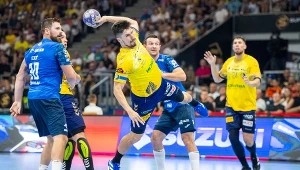 Starcie gigantów poprzedzi mecz pretendentów do brązu  