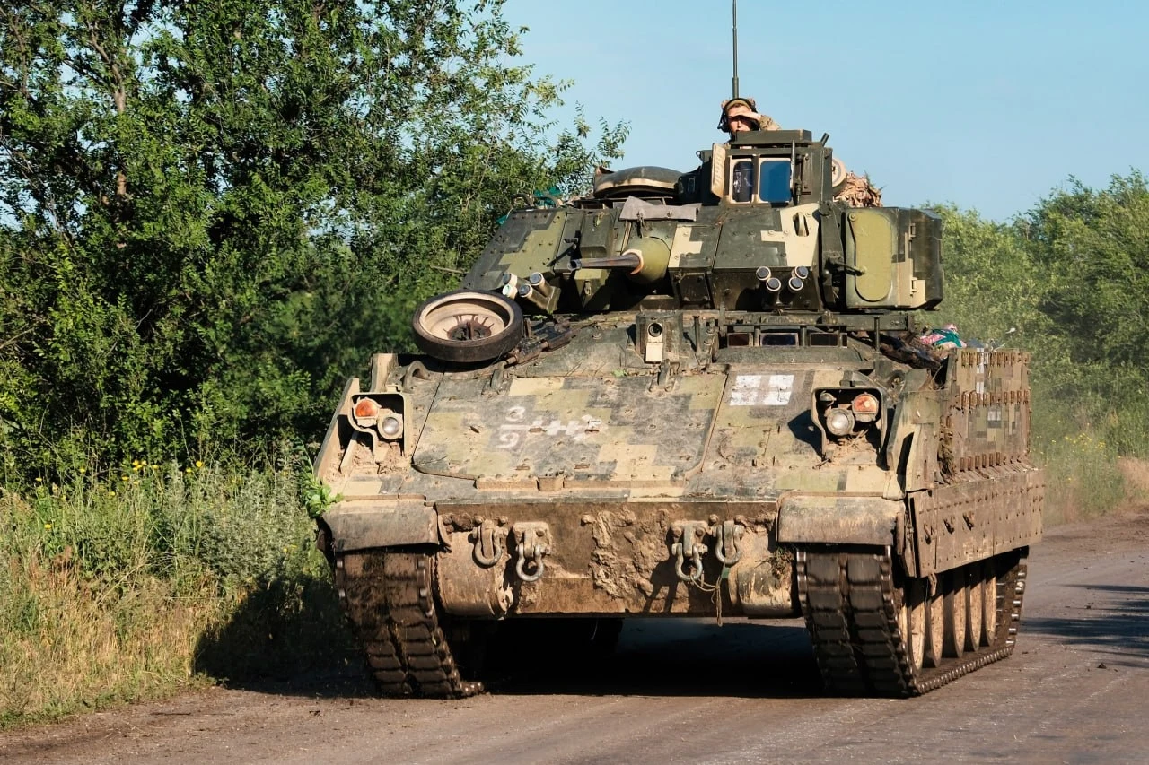 Amerykańskie wozy M2A2 ODS Bradley stały się jednymi z najważniejszych broni Ukraińców w wojnie. Wykorzystywane na najtrudniejszych odcinkach frontu