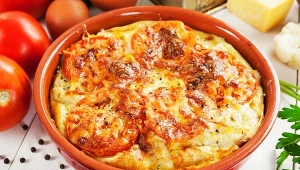 Kalafiorowa zapiekanka z serem to zdrowe danie na rodzinny obiad