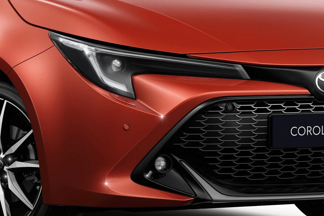 Toyota utrzymała pozycję lidera rynku pomimo spadku sprzedaży na poziomie 12,77 proc. Toyota utrzymała pozycję lidera rynku pomimo spadku na poziomie 12,77 proc.