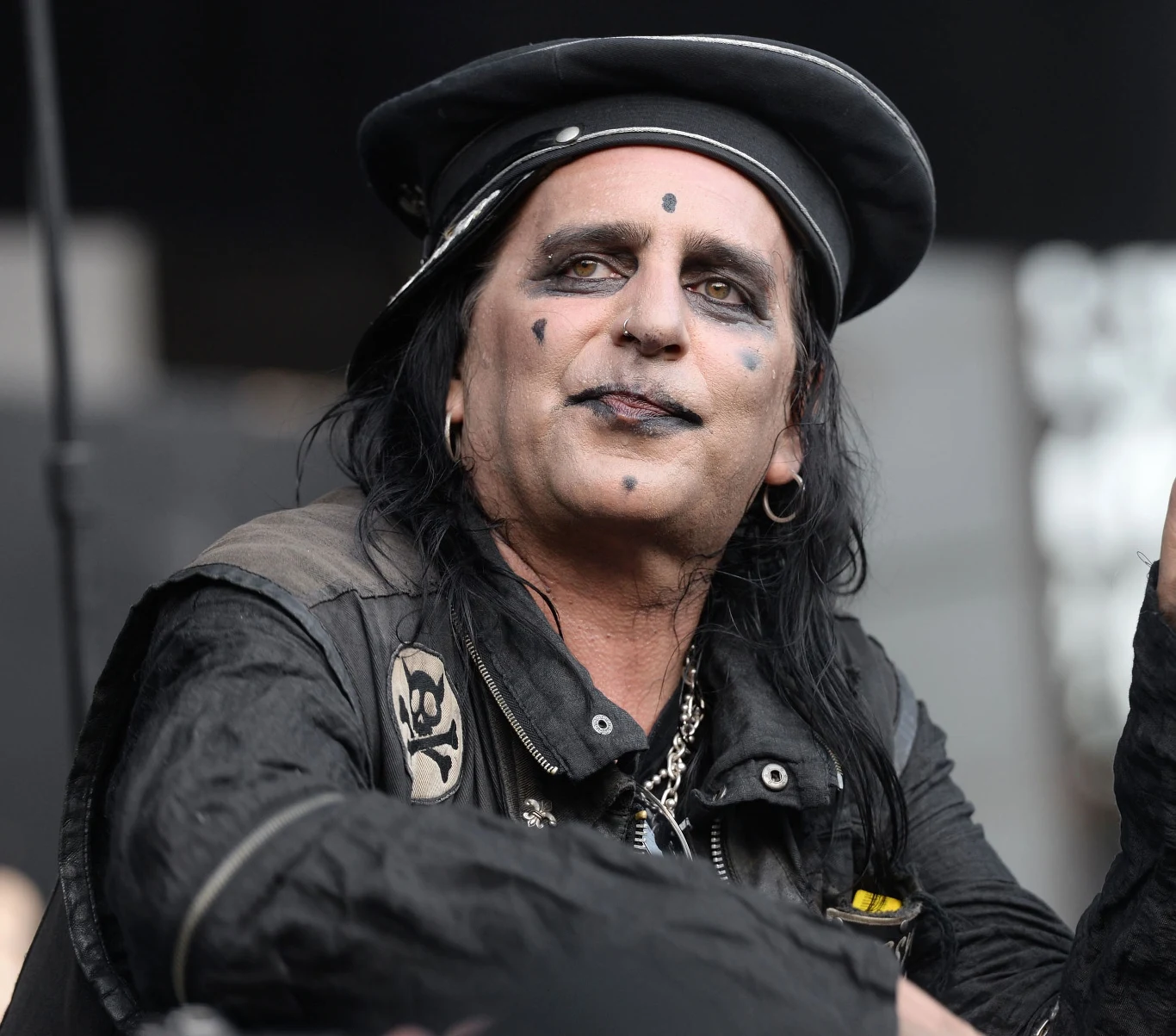 Taime Downe jest wokalistą grupy Faster Pussycat Taime Downe jest wokalistą grupy Faster Pussycat