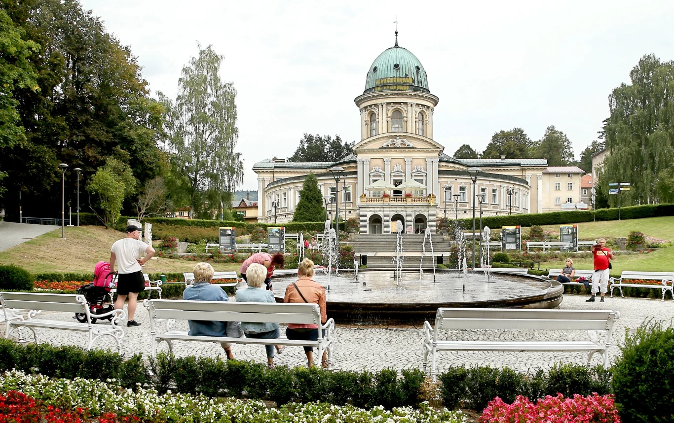 Lądek-Zdrój jest uwielbiany przez kuracjuszy. Co oferuje to dolnośląskie uzdrowisko?