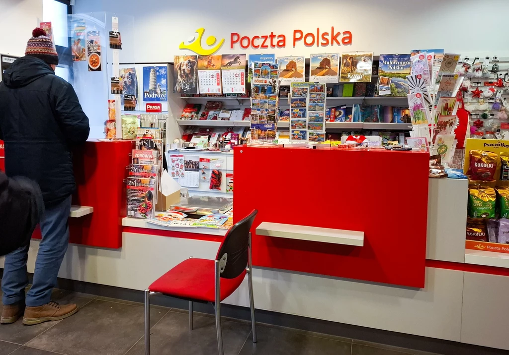 Poczta Polska: Zamrożenie programu odejść i zwolnień, nowy regulamin wynagrodzeń