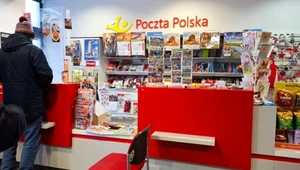 Poczta Polska: Zamrożenie programu odejść i zwolnień, nowy regulamin wynagrodzeń