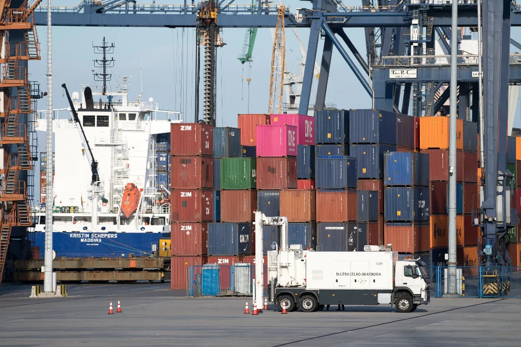 Hutchison Ports Gdynia (Terminal GCT) znajduje się przy Nabrzeżu Bułgarskim w Porcie Gdynia