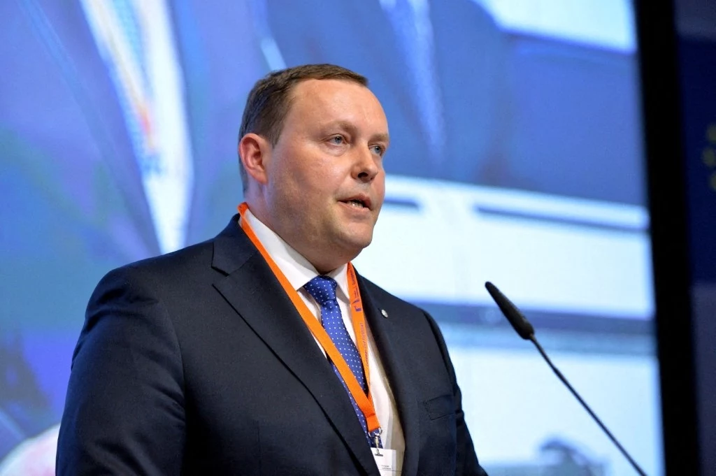 Łotwa apeluje do UE o zaprzestanie wydawania wiz turystycznych obywatelom Rosji Łotwa apeluje do UE o zaprzestanie wydawania wiz turystycznych obywatelom Rosji