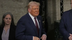 Prognoza wzrostu gospodarczego USA w dół. Wśród powodów wojna na cła