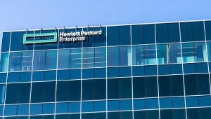 Hewlett Packard Enterprise zwolni 2500 osób. Szuka oszczędności, tnie koszty i obawia się skutków wzrostu ceł