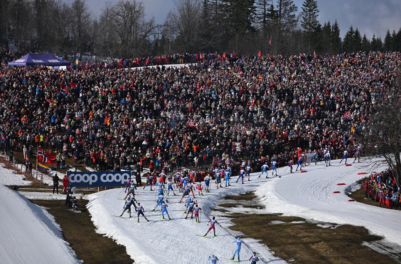 100 tysięcy kibiców zgromadziło się przy trasie w czasie biegu na 50 km