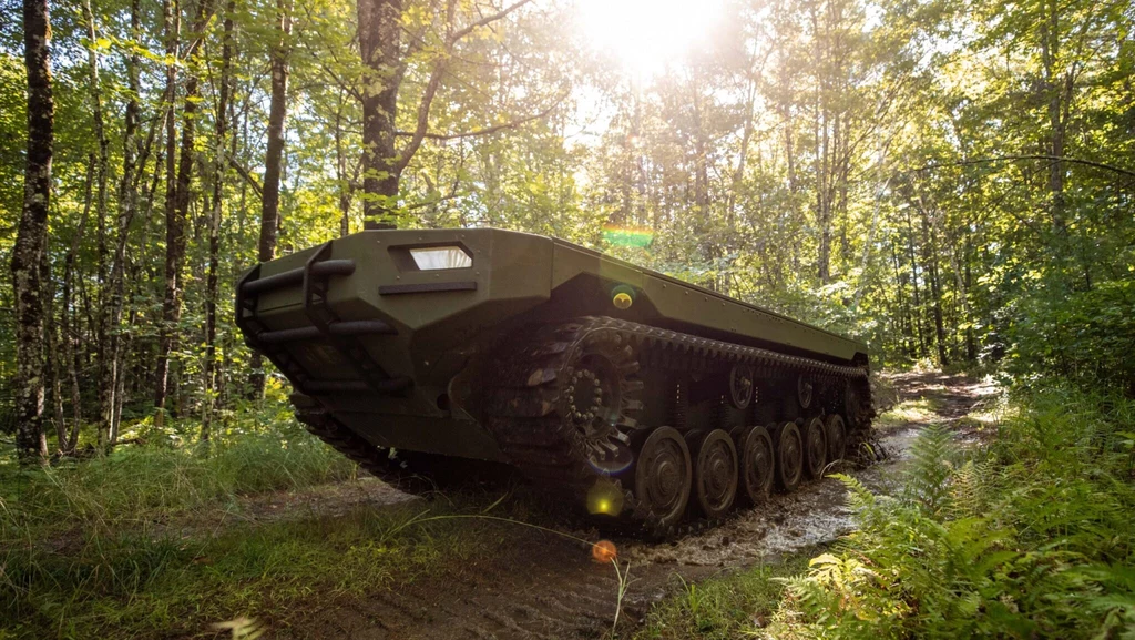 Czołg robotyczny Ripsaw M3 stworzony przez Textron Systems.