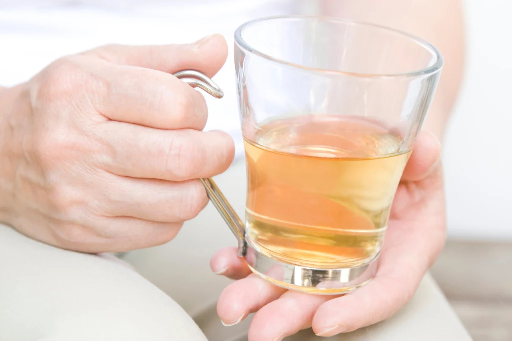 Jak działa napar z kardamonu? Kiedy warto po niego sięgać? Odpowiadamy