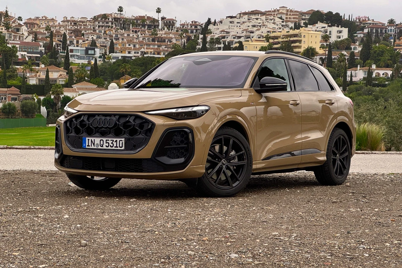 Nowe Audi Q5 kupisz z silnikiem TFSI i TDI. Zawsze z układem hybrydowym MHEV Nowe Audi Q5 kupisz z silnikiem TFSI i TDI. Zawsze z układem hybrydowym MHEV