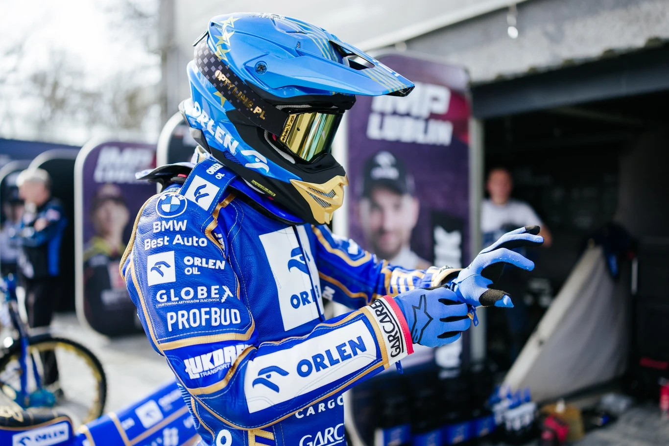 Bartosz Zmarzlik w efektownej skórze przed sezonem 2025 Bartosz Zmarzlik w efektownej skórze przed sezonem 2025