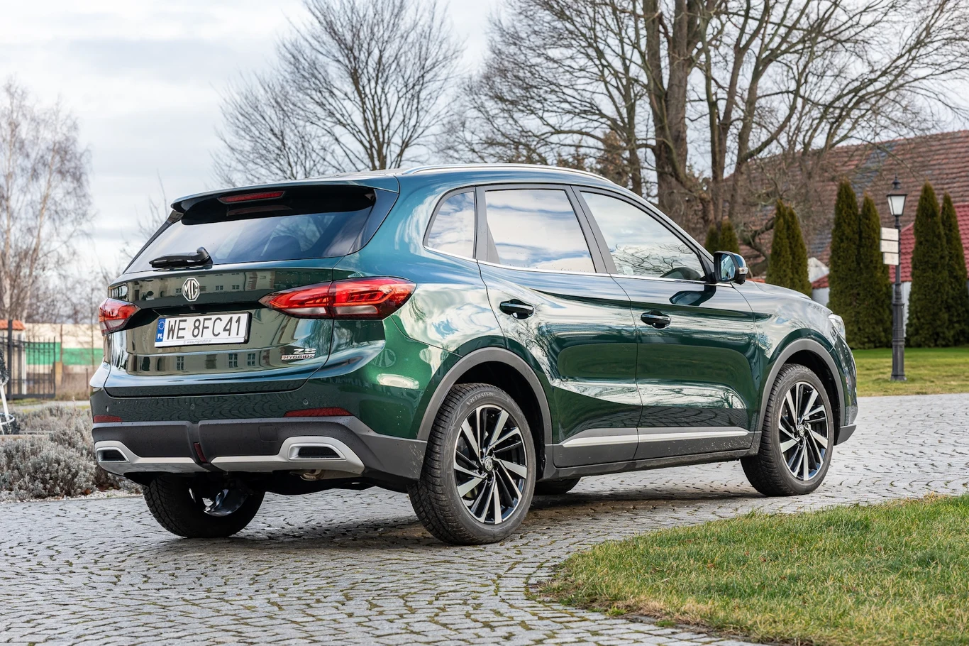 Pojemność bagażnika MG ZS Hybrid+ to 443 l