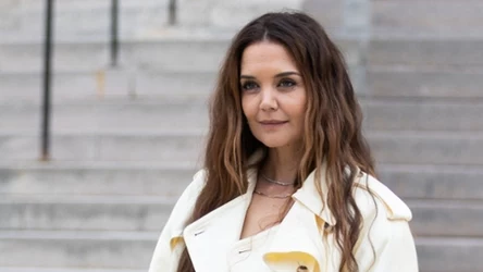 Dojrzała kobiecość w rozkwicie. Katie Holmes nigdy nie wyglądała lepiej
