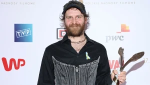 Julian Świeżewski ze statuetką Orła