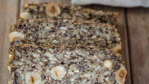 Chleb na dobre trawienie i odchudzanie. Bez grama mąki i spulchniaczy