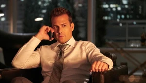 Gabriel Macht w serialu "W garniturach"