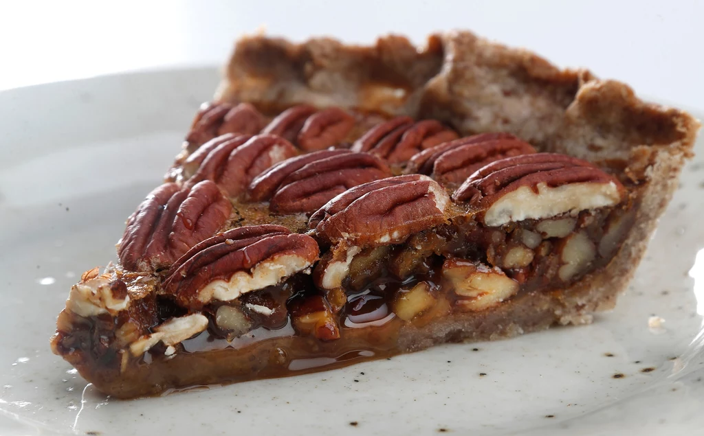 Pecan Pie zachwyci każdego - goście na pewno będą prosić cię o przepis!