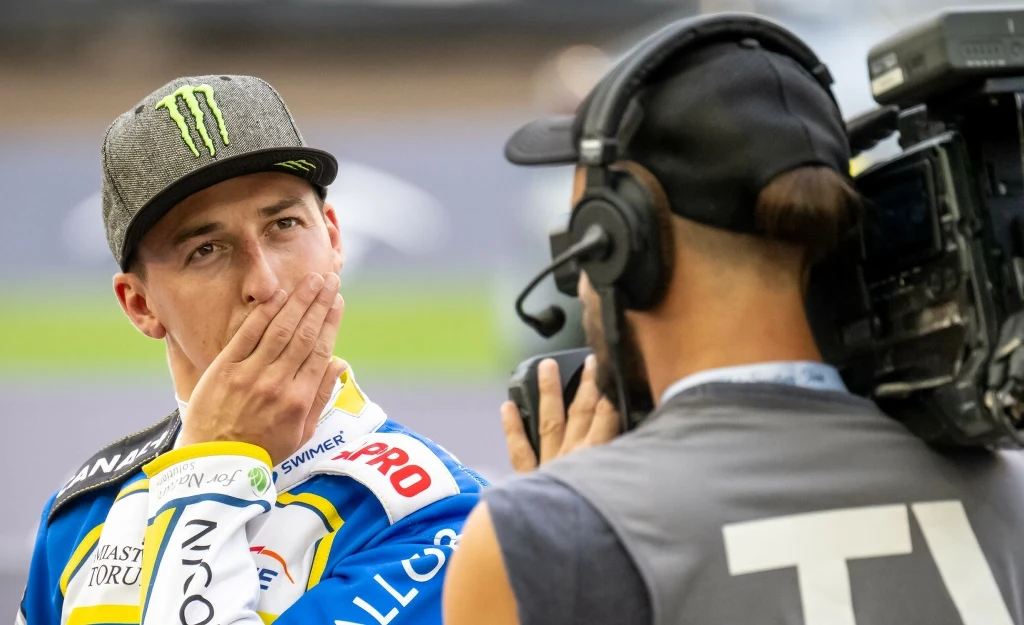 Paweł Przedpełski nie pojawił się na treningu Stali Rzeszów i ruszyła lawina spekulacji. Paweł Przedpełski nie pojawił się na treningu Stali Rzeszów i ruszyła lawina spekulacji.