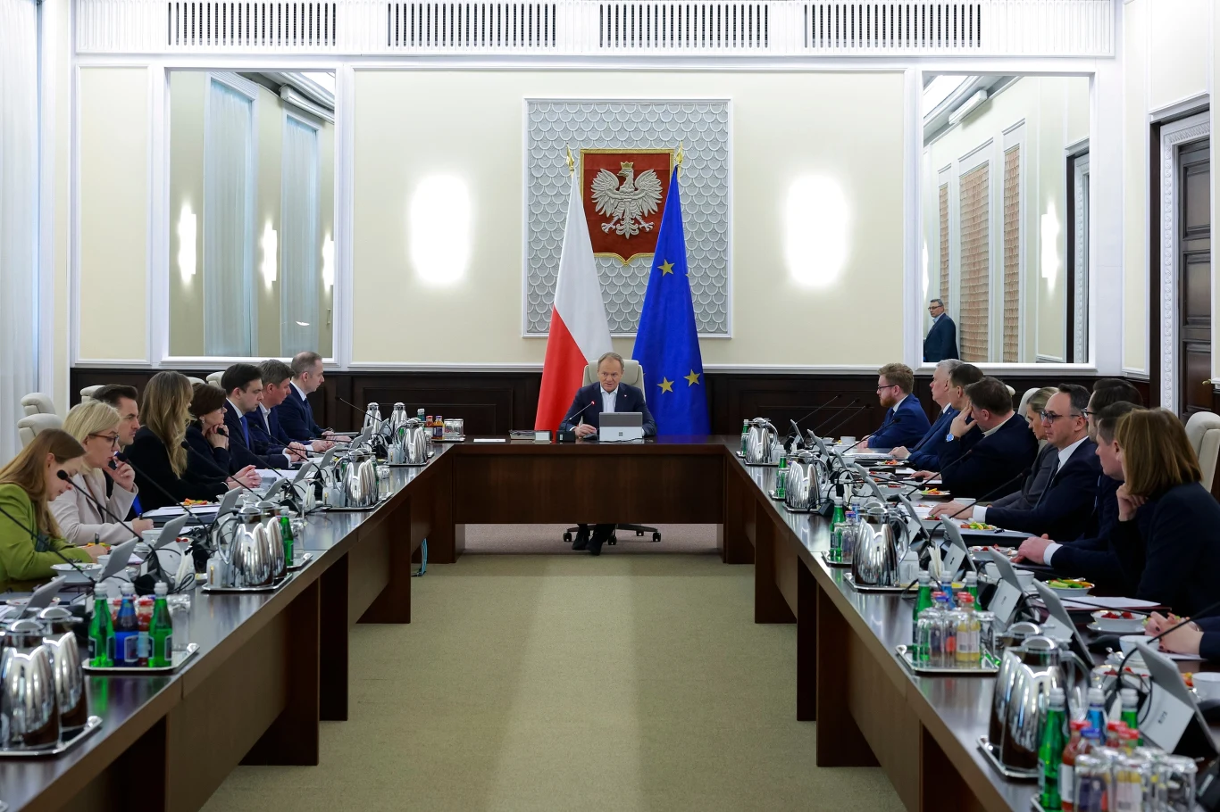 Donald Tusk. Szkolenia wojskowe dla członków rządu Donald Tusk. Szkolenia wojskowe dla członków rządu