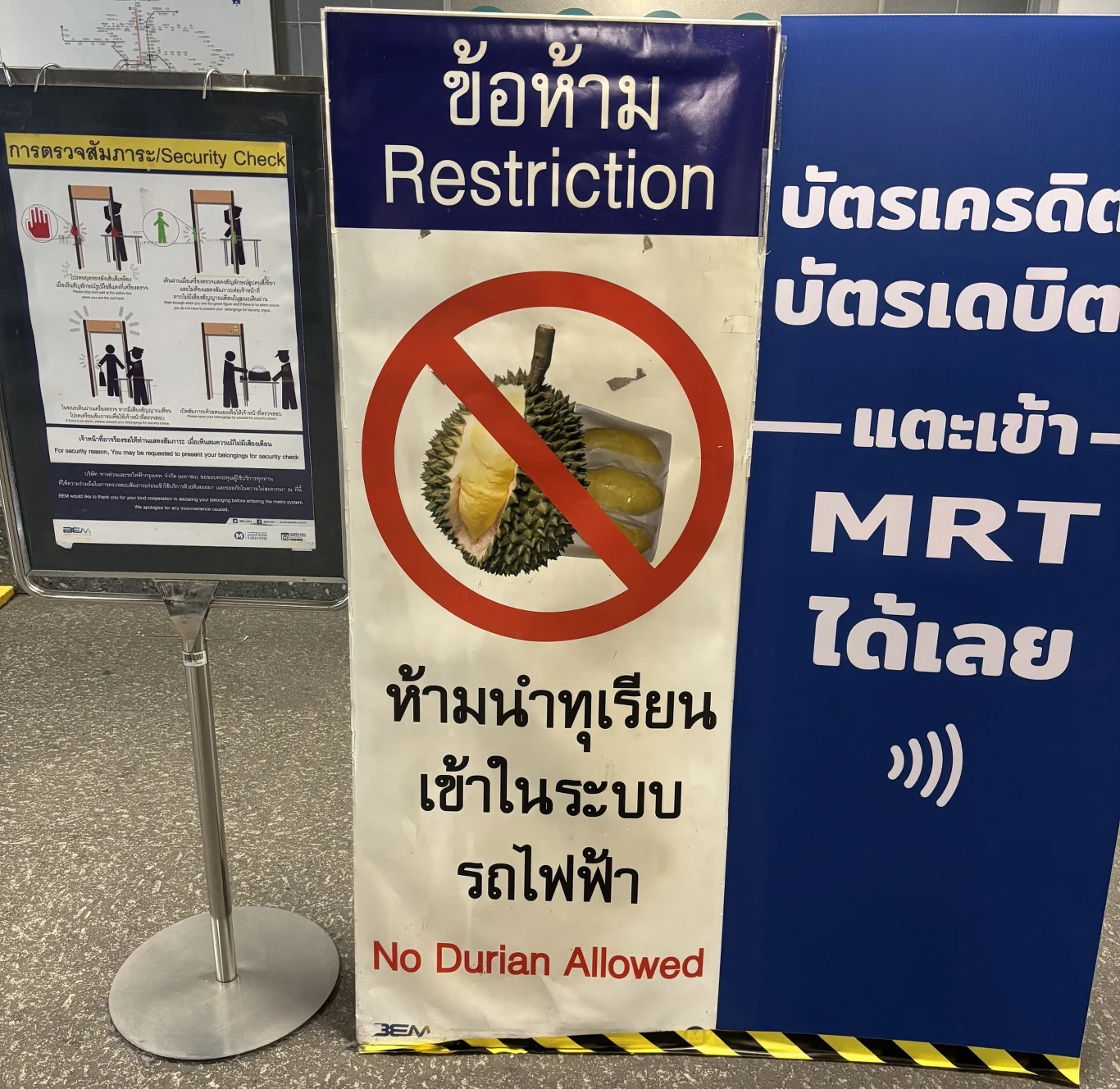 Zakaz dotyczący duriana w tajskim metrze
