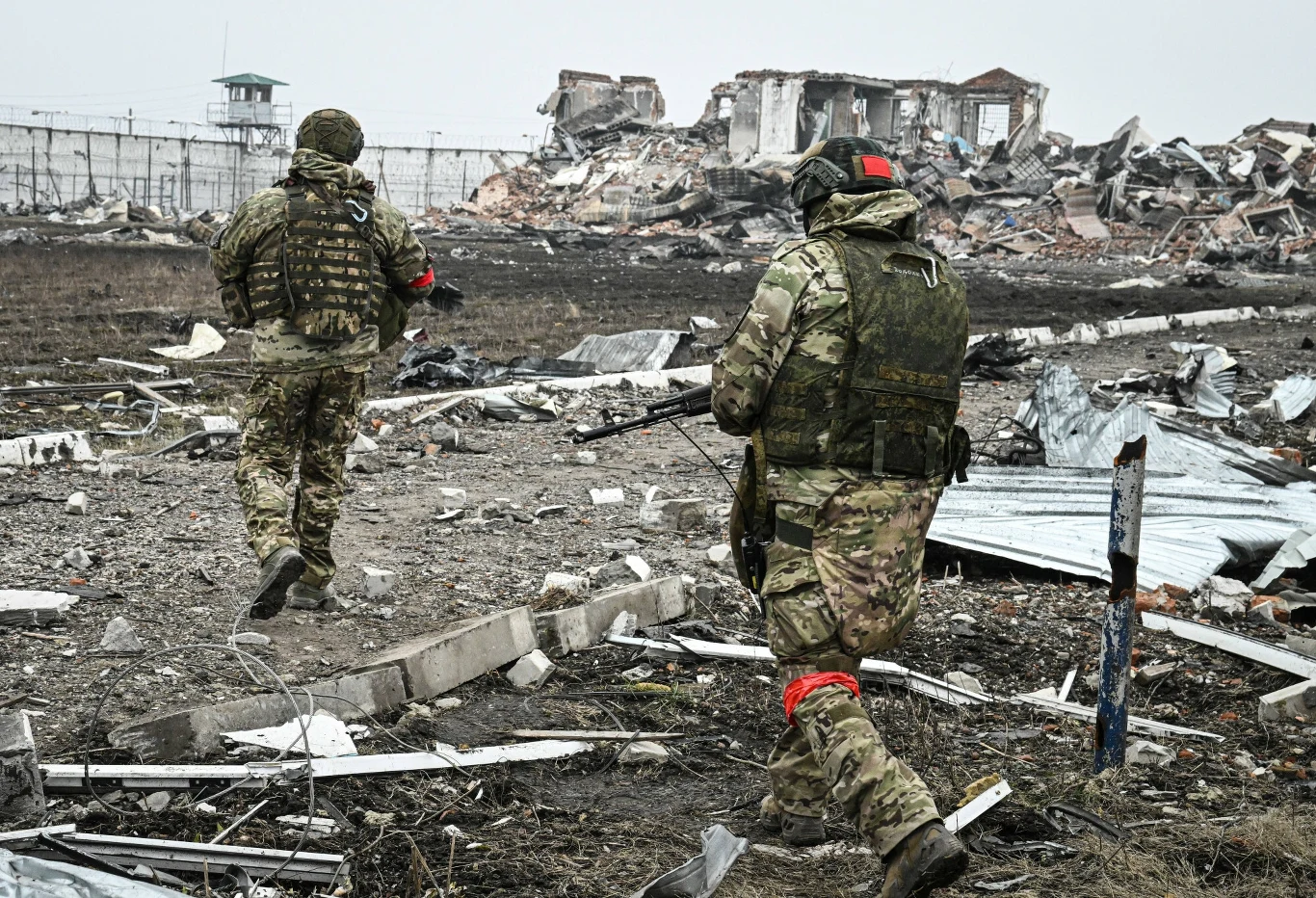 Wojna w Ukrainie. Rosyjskie wojsko na odbitym terytorium obwodu kurskiego Wojna w Ukrainie. Rosyjskie wojsko na odbitym terytorium obwodu kurskiego
