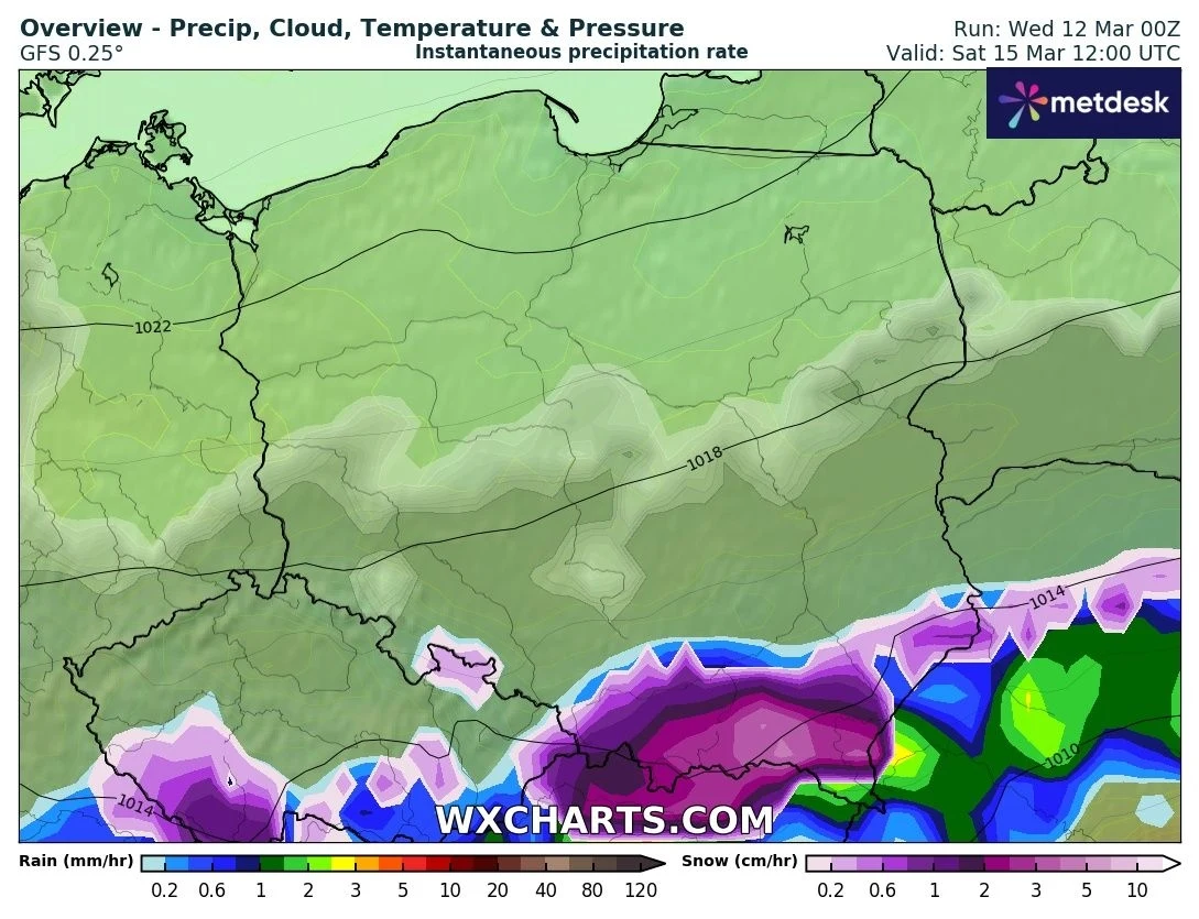 Sobota będzie nieprzyjemna w całym kraju. Najgorzej będzie na południu, gdzie zamarzające opady deszczu i deszczu ze śniegiem stworzą niebezpieczne warunki na drogach i chodnikach